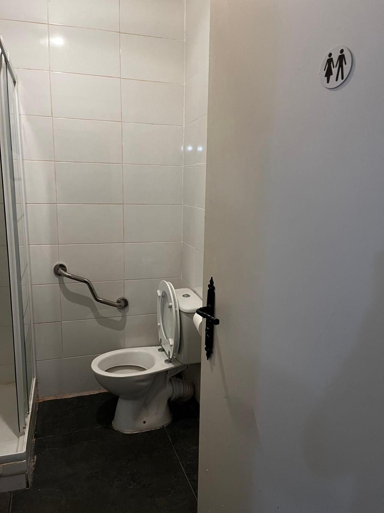 Chez Mia Paris Hostel Екстериор снимка