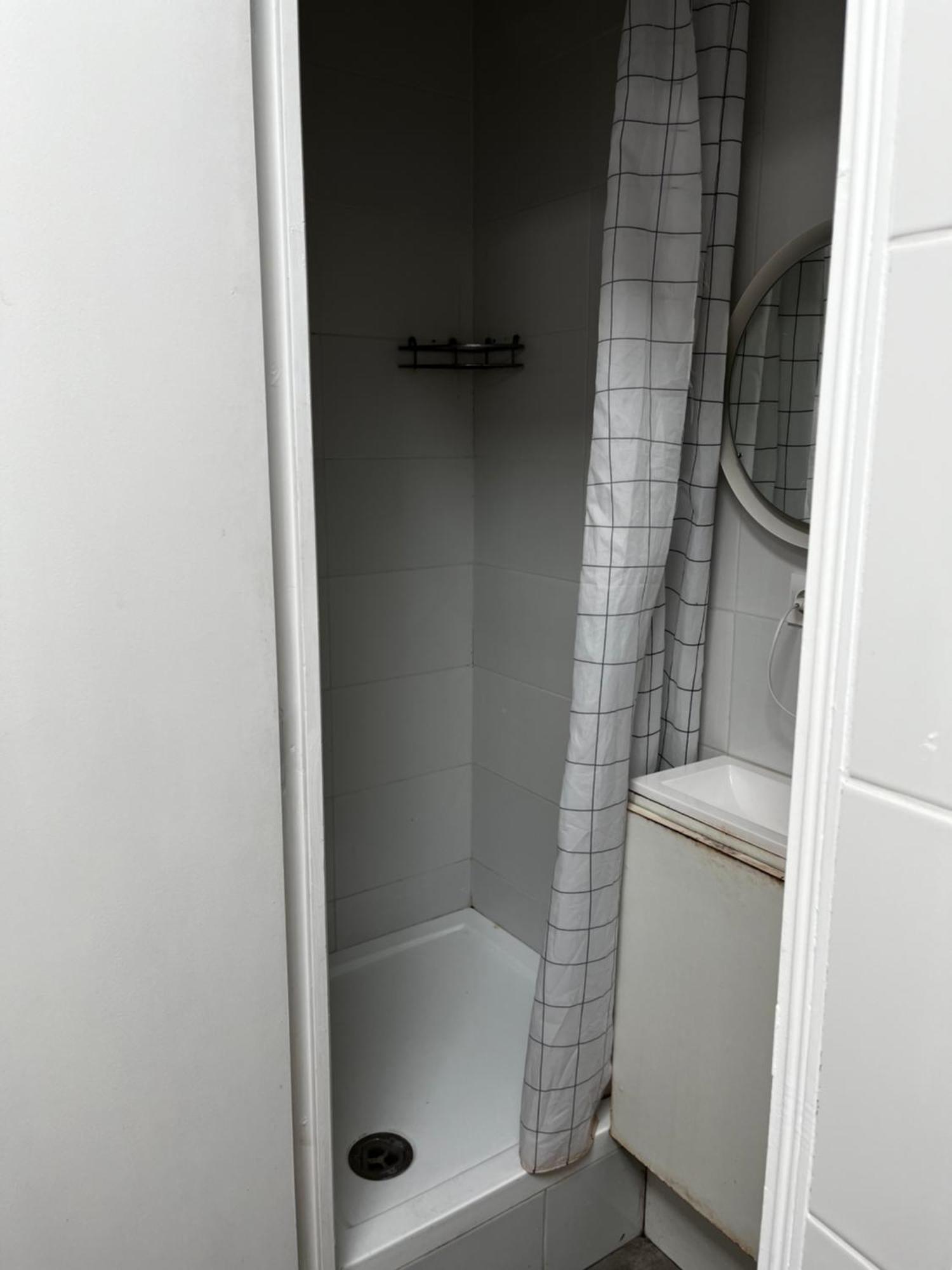 Chez Mia Paris Hostel Екстериор снимка