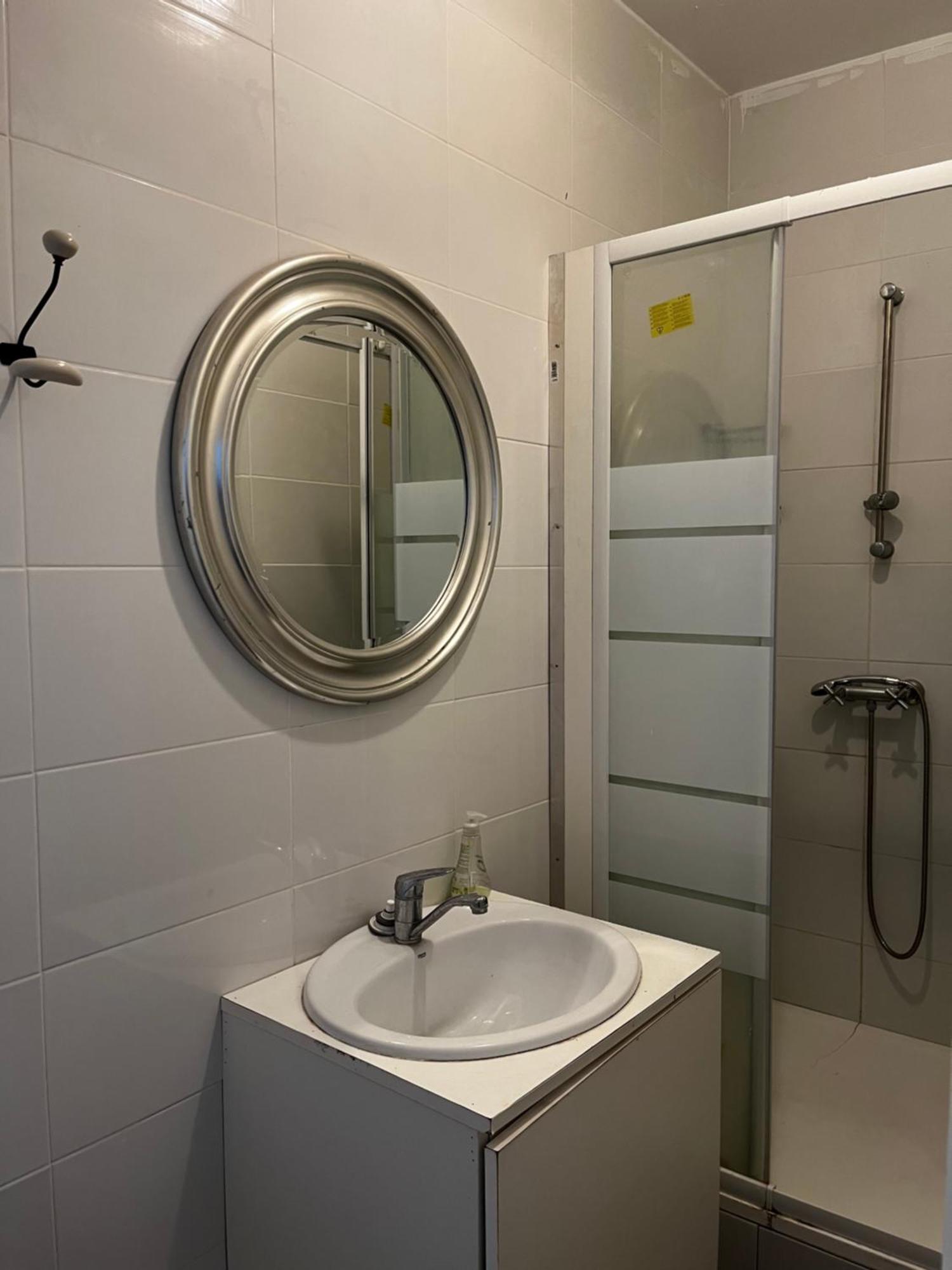 Chez Mia Paris Hostel Екстериор снимка