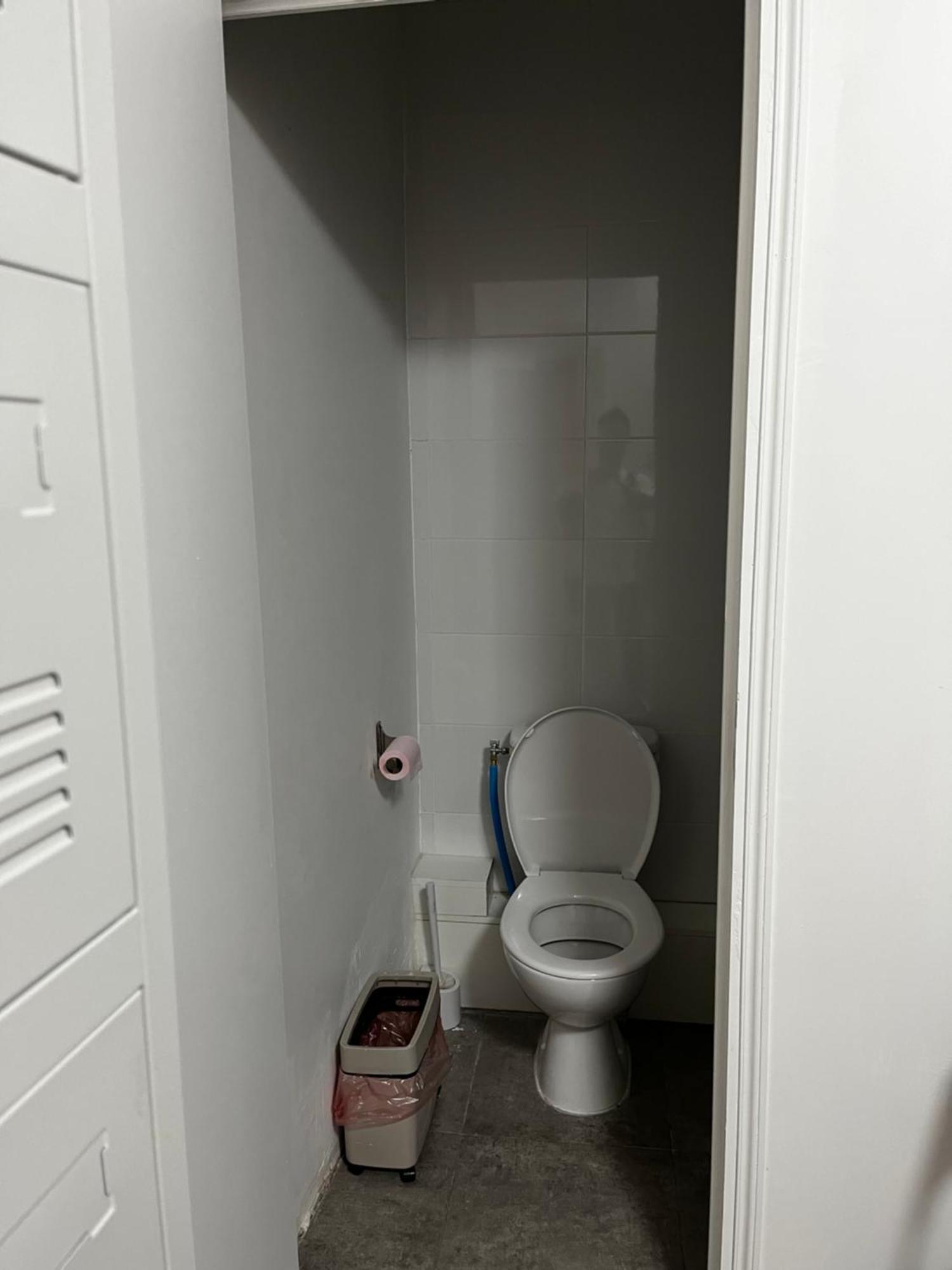 Chez Mia Paris Hostel Екстериор снимка