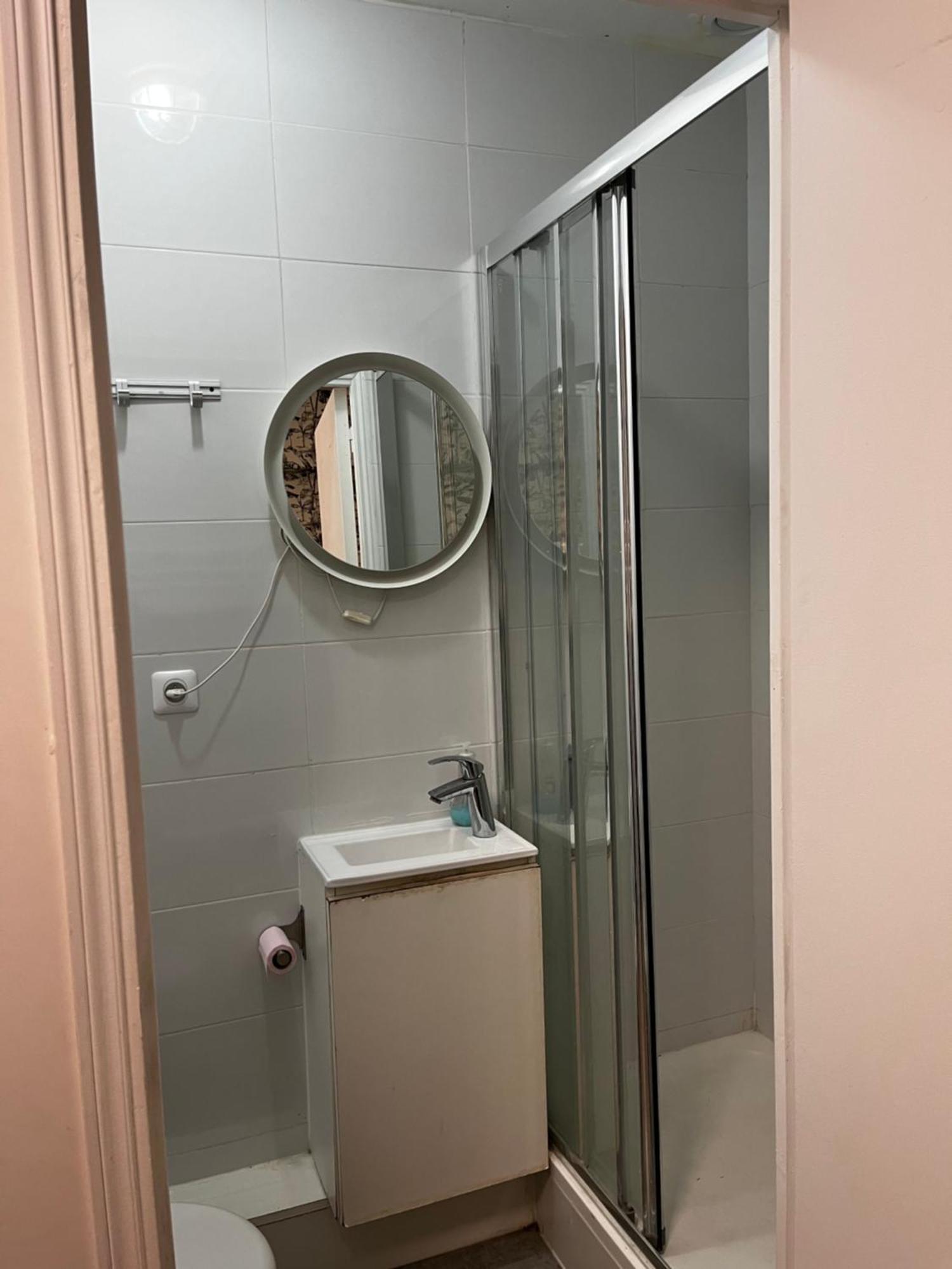 Chez Mia Paris Hostel Екстериор снимка